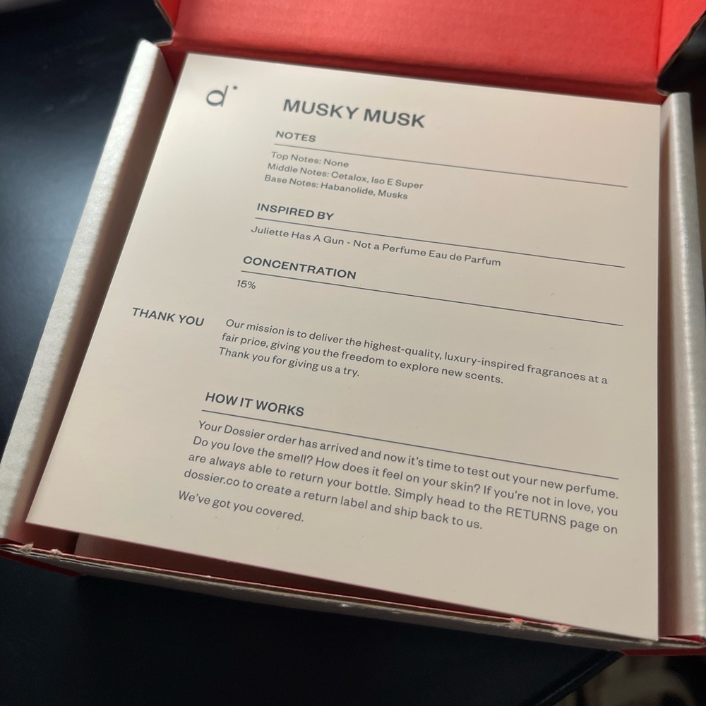 Dossier Musky Musk - Picture 2 of 3